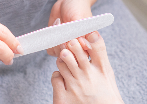 爪の長さ形の整えの写真