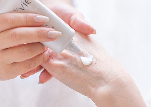 クリーム保湿の写真